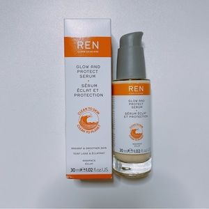 REN Clean Skincare Radiance Vitamin C Glow Serum 1.02 oz/ 30 ml